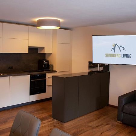 Das Neue Sonnberg Living, Ski In-Ski Out Brixen im Thale Exterior photo